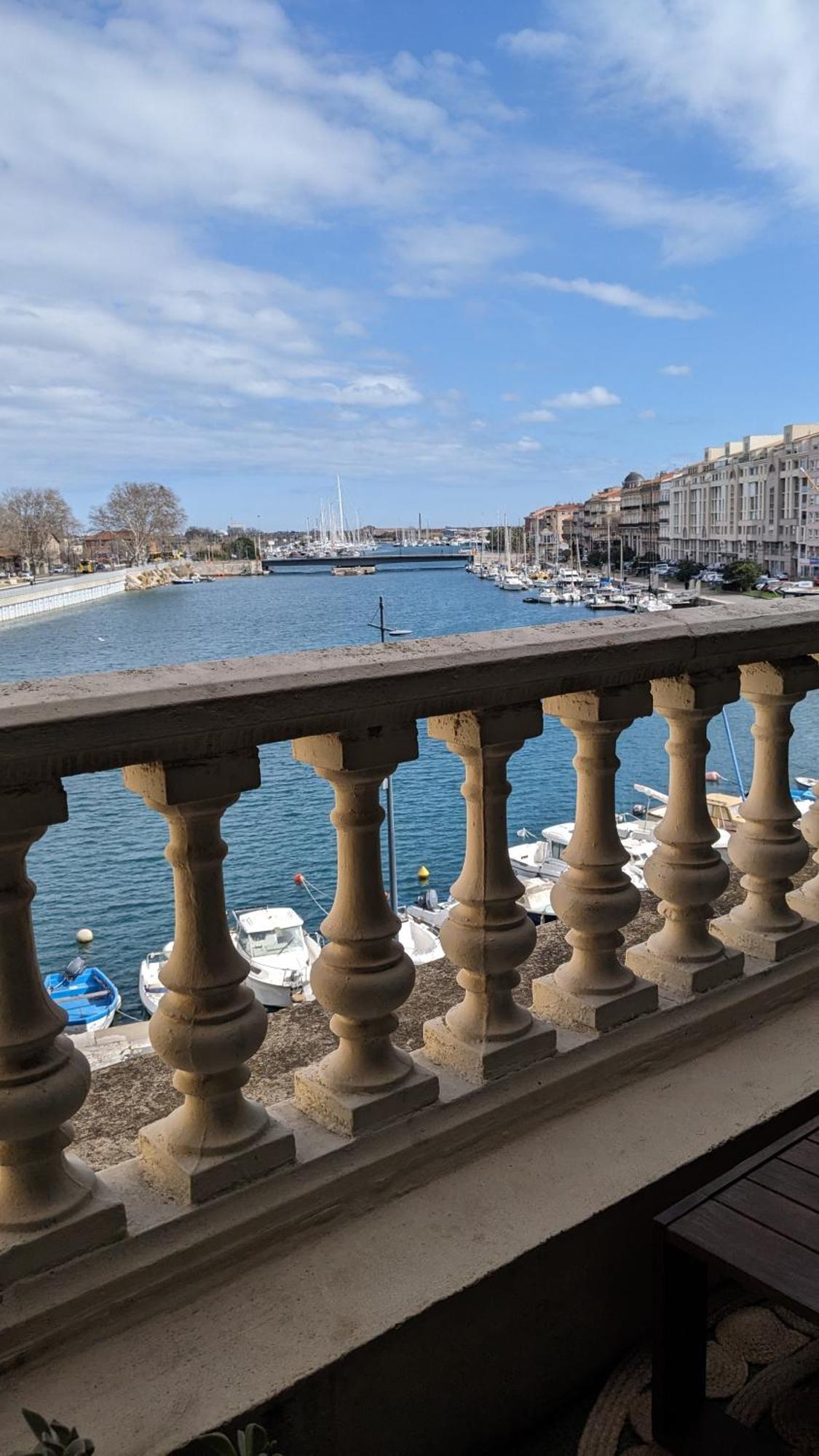 Apartament T3 Avec Terrasse Avec Vue Exceptionnelle Sur Les Quais De Sète Zewnętrze zdjęcie